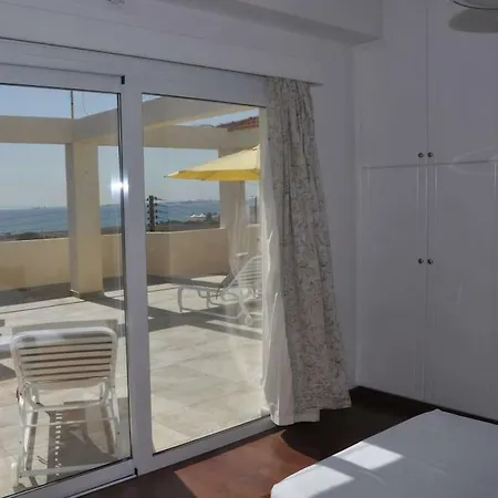 Larnaka Luxury Sea View Penthouse 公寓